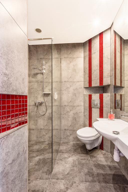 Grand Boutique Hotel - Dawny Hotel Kaliski Ratuszowy Жепин Экстерьер фото